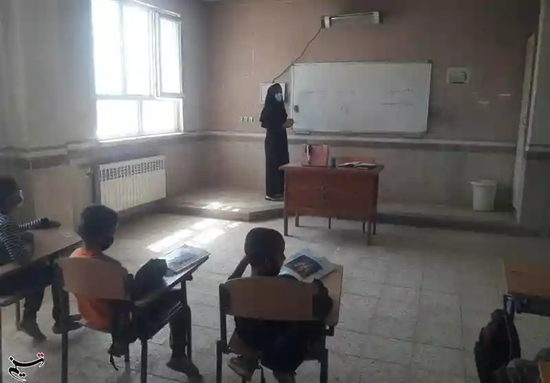 حضور گروه‌ جهادی &quot; فاتح&quot; در مناطق زلزله‌زده رامیان/ ارائه خدمات آموزشی و پزشکی به زلزله‌زدگان ادامه دارد+ تصاویر
