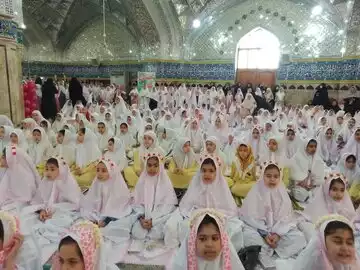 جشن بهار عبادت ۶۵۰ دانش‌آموز دختر گنبدی+ فیلم