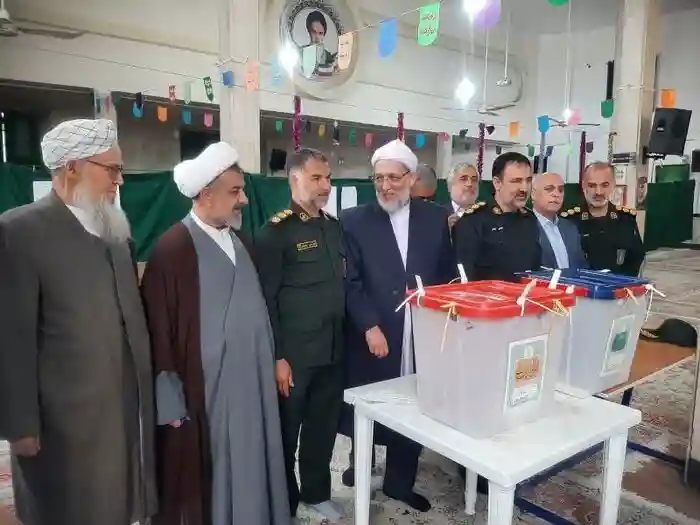 شرکت امامان جمعه شیعه و سنی گنبدکاووس در انتخابات