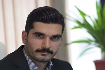 احمدنیا: رویه پزشکیان وعده دادن‌های پوچ نیست