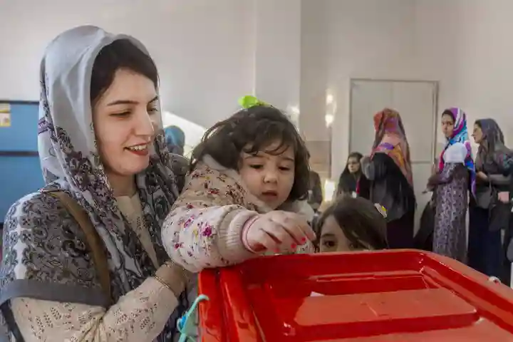 فرماندار: همه اقوام ساکن گنبدکاووس در انتخابات ۱۱ اسفند نماینده دارند
