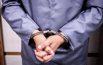 سارق مسلح منزل در آزادشهر به دام افتاد